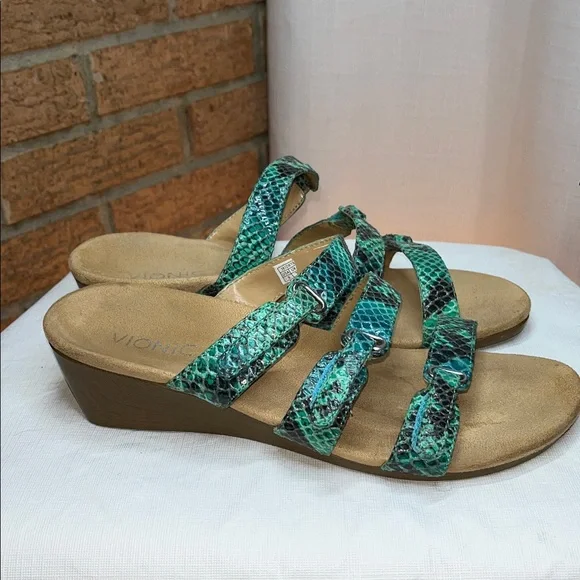 Vionic Dwyn strappy wedge slide sandals green snakeskin print 9 - Picture 3 of 9